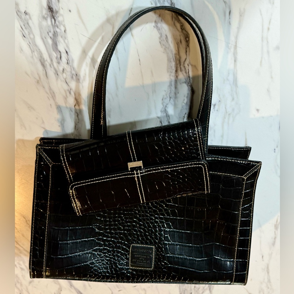 Liz Claiborne black faux alligator purse/bag and wallet